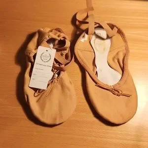 K.H Martin | Shoes | Kh Martin 4 W Strect One Ballerina Shoes | Poshmark